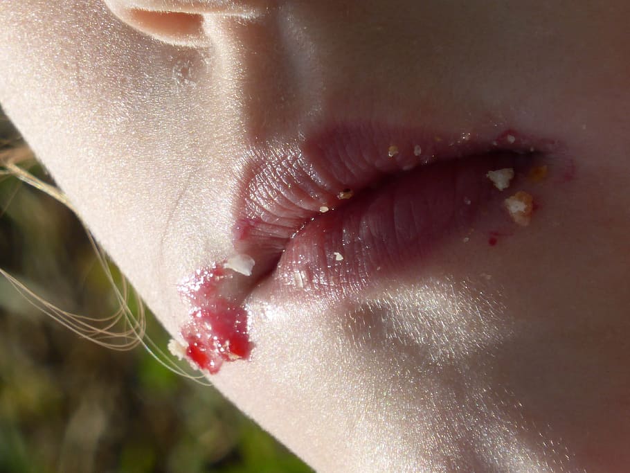 mouth, child, child's mouth, eat, crumb, skin, lips, human body part, close-up, body part