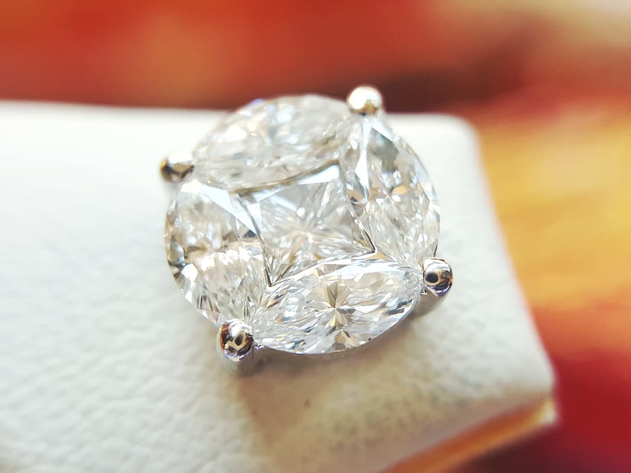 diamond, earrings, jewelry, luxury, jewellery, diamond - gemstone, close-up, gemstone, wealth, ring