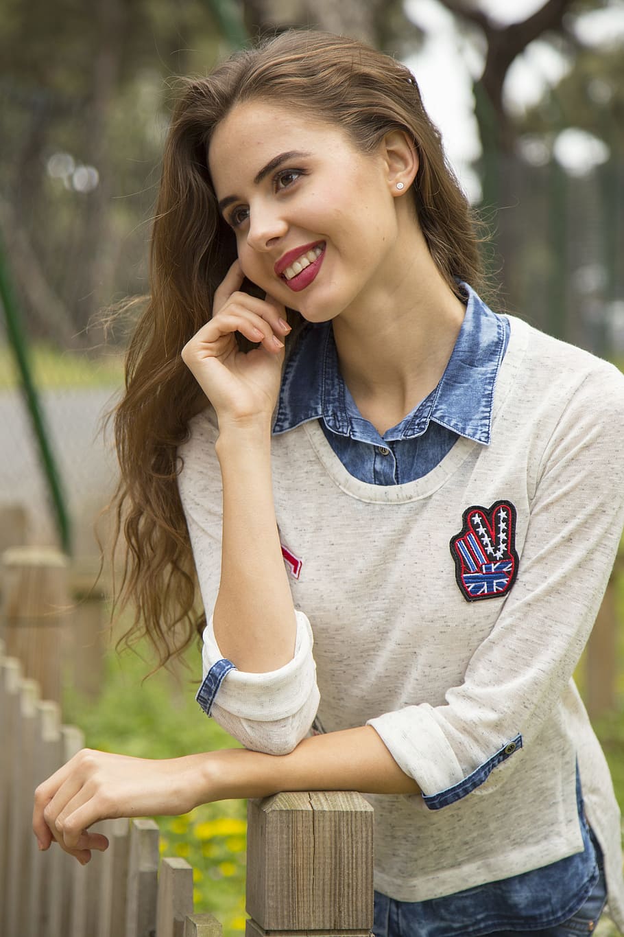 woman, leaning, brown, wooden, fence, model, women's, laugh, young girl, fashion shoot
