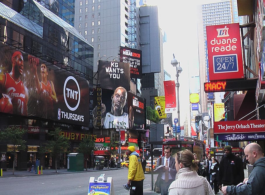 lleno de gente, calle, vallas publicitarias, edificios, Estados Unidos, Nueva York, Broadway, Time Square, ciudad, texto