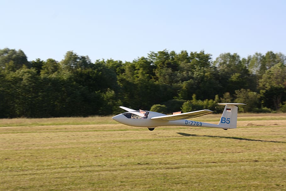 air sports, glider, sailor, landing, glider pilot, gliding, aircraft, flying, segelflugsport, airport