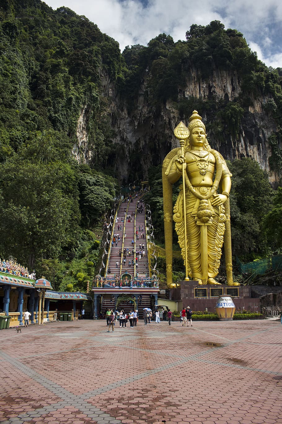 group, people, walking, gold hindu god statue, batu, caves, mala, malaysia, lumpur, kuala
