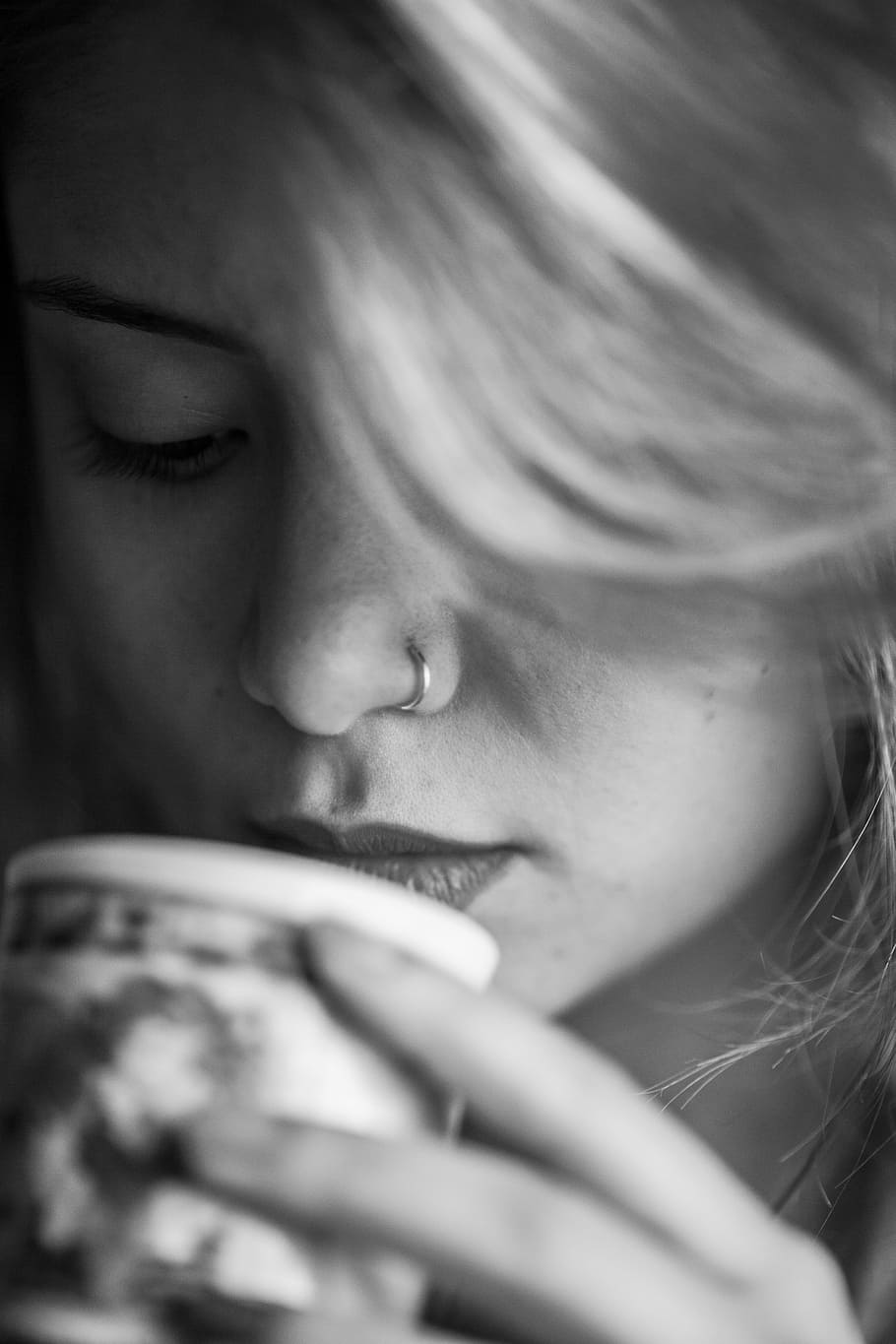 grayscale photo, woman, holding, mug, Women'S, Coffee, Emotional, Photography, nutrition, beverage