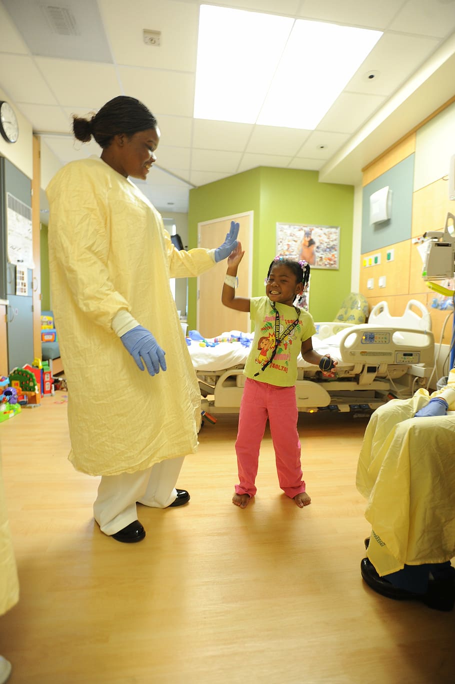 woman, clapping, girl, hospital, nurse, patient, child, room, treatment, help