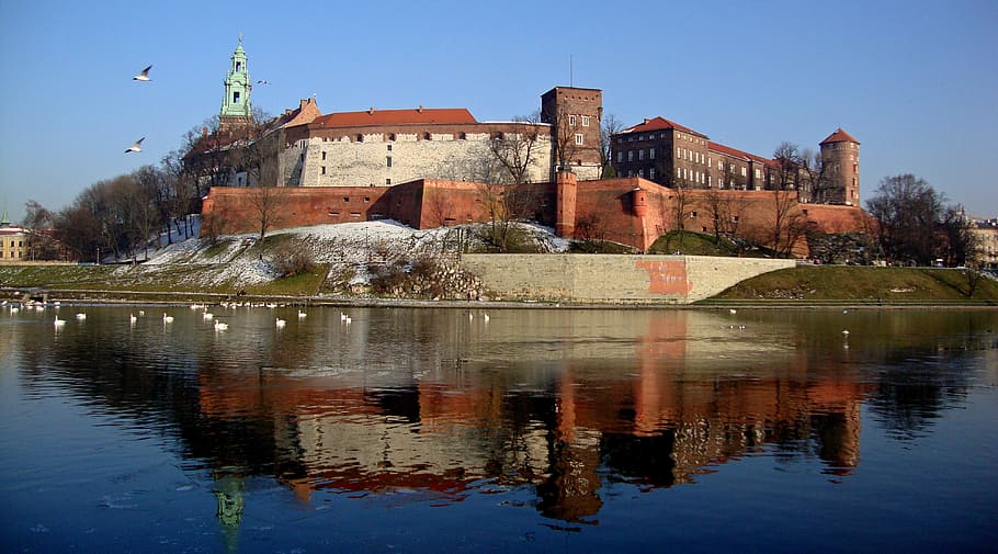 Cracovia, Polonia, Wawel, castillo, invierno, reflexión, agua, monumento, arquitectura, lugar famoso