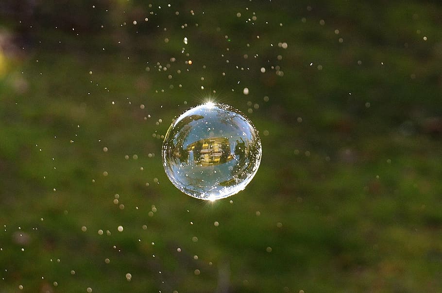 selective, focus photo, water drip, soap bubbles, colorful, balls, soapy water, make soap bubbles, float, mirroring