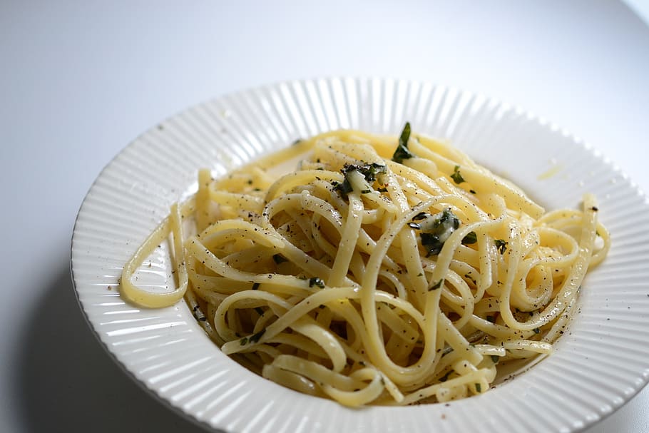 pasta, espagueti, parmesano, cocinero, comida italiana, comida, comida y bebida, plato, listo para comer, frescura