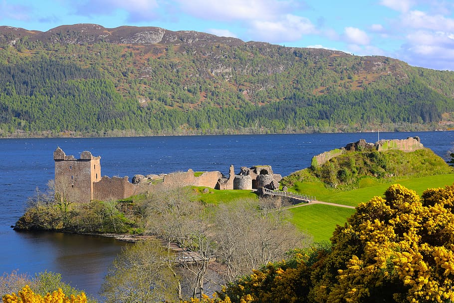 castillo de urquhart, lago ness, escocia, escocés, ruinas, naturaleza, paisaje, europa, montaña, al aire libre
