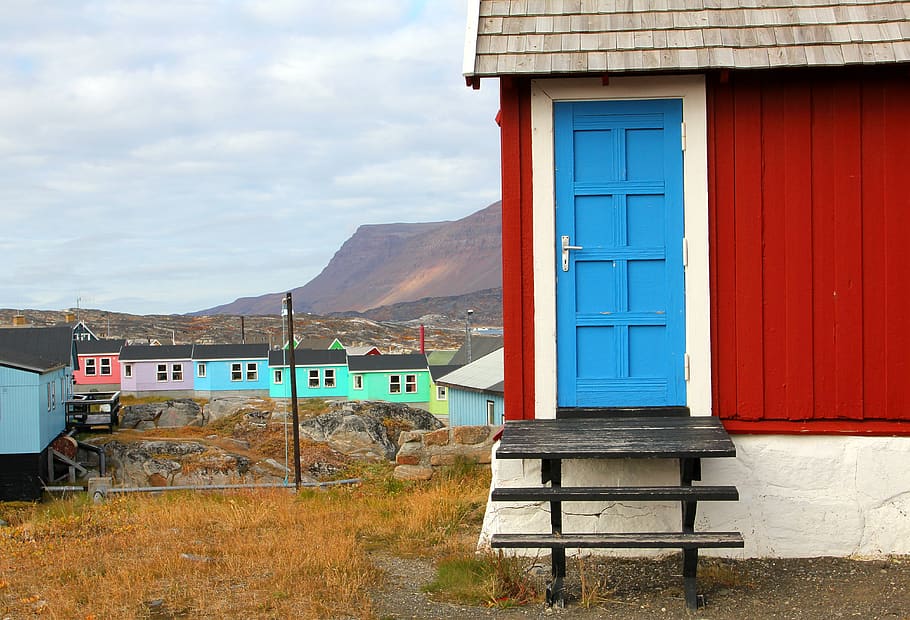 puerta, casa de escaleras, rojo, de qeqertarsuaq, groenlandia, arquitectura, estructura construida, exterior del edificio, edificio, montaña
