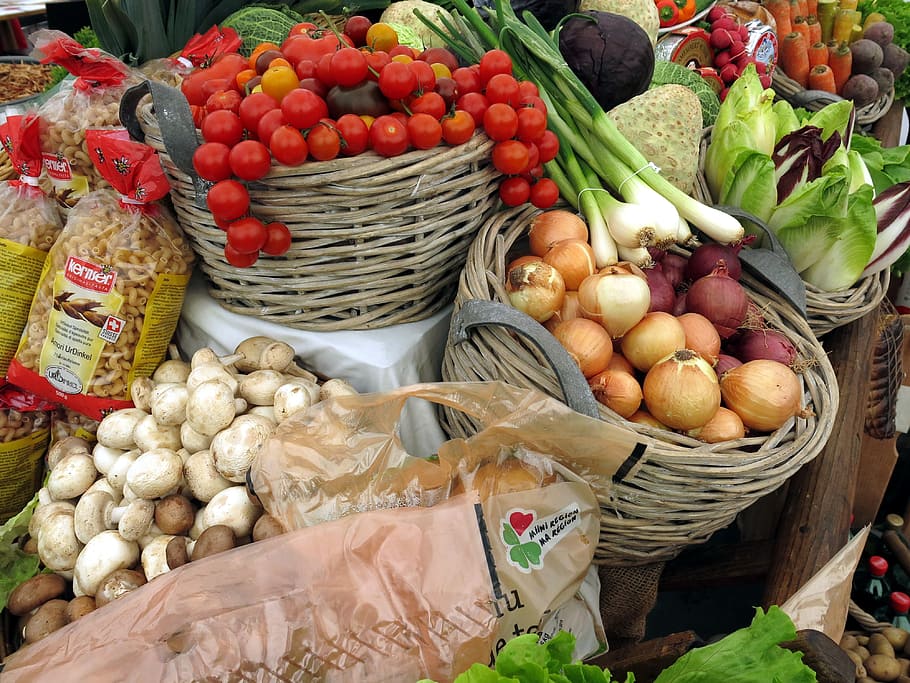 vegetables, tomatoes, leek, salad, onions, healthy, eat, colorful, nutrition, food