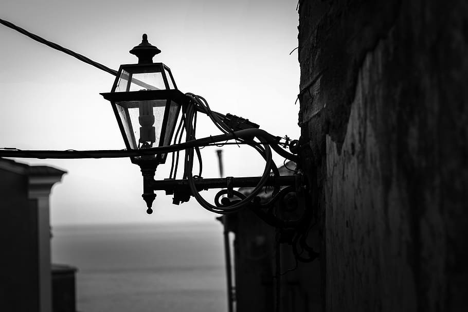 grayscale photography, sconce, building, Street, City, Lamp, Architecture, lamp, architecture, city ​​center, structure