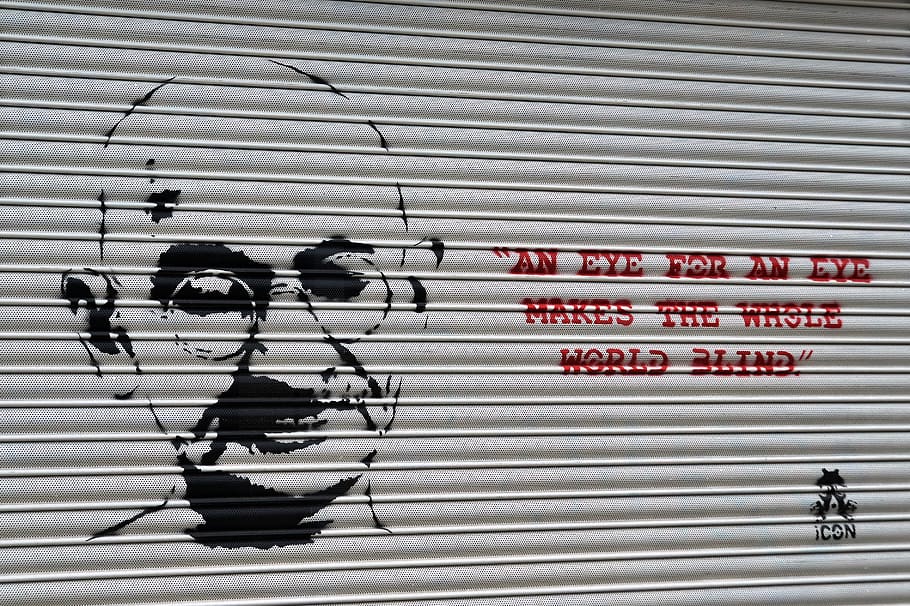 mahatma, shutter, door, Gandhi, Graffiti, Face, Wisdom, saying, street art, spray