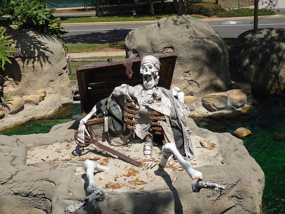 skeleton statue, Skeleton, Skull, Pirate, Pirates, treasure, chest, spooky, bones, human skeleton