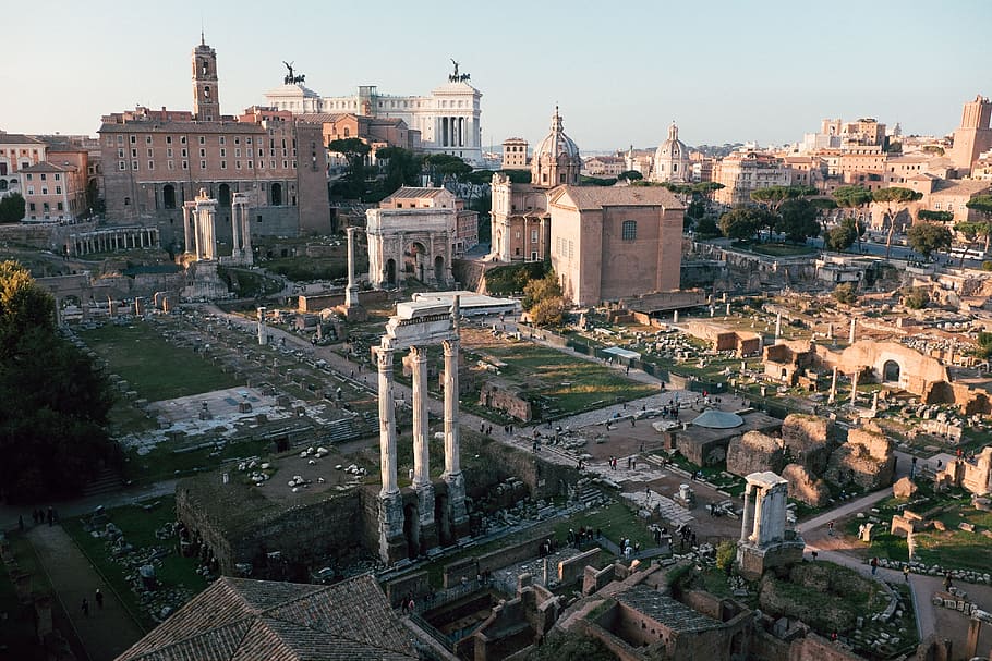 Римский форум, архитектура и городской пейзаж, места для путешествий, городской пейзаж, архитектура, европа, италия, крыша, город, известное место