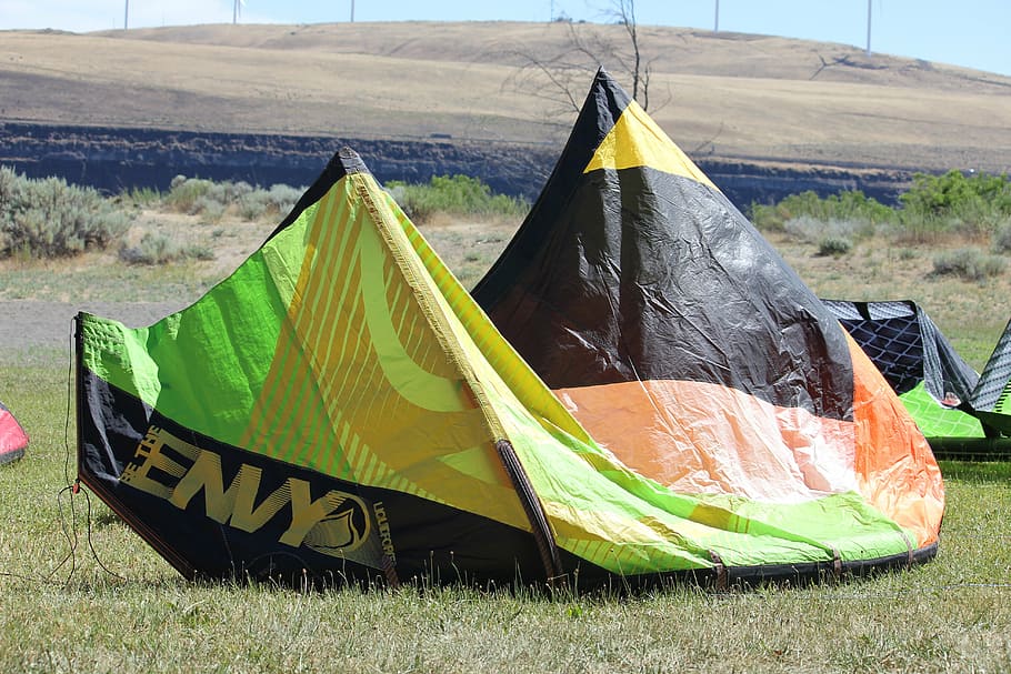 kitesurf, kite, wind, kiteboarding, flag, day, outdoors, grass, land, nature