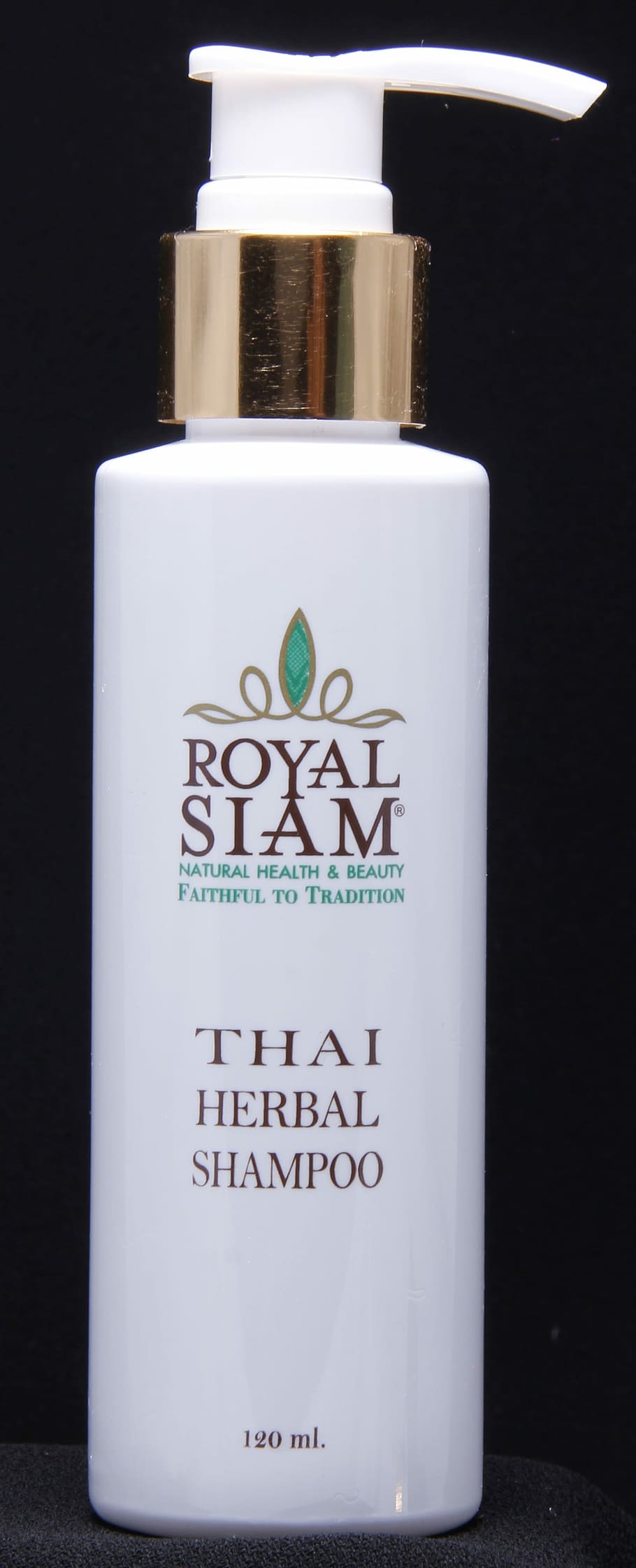 shampoo, thai shampoo, Shampoo, Thai, thai shampoo, thai herbal shampoo, kaffir lime shampoo, royal siam, bottle, black background, studio shot