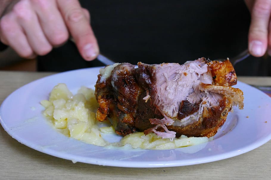roast leg of pork, andechs, meal, meat, plate, eat, abendbrot, food, food and drink, human hand