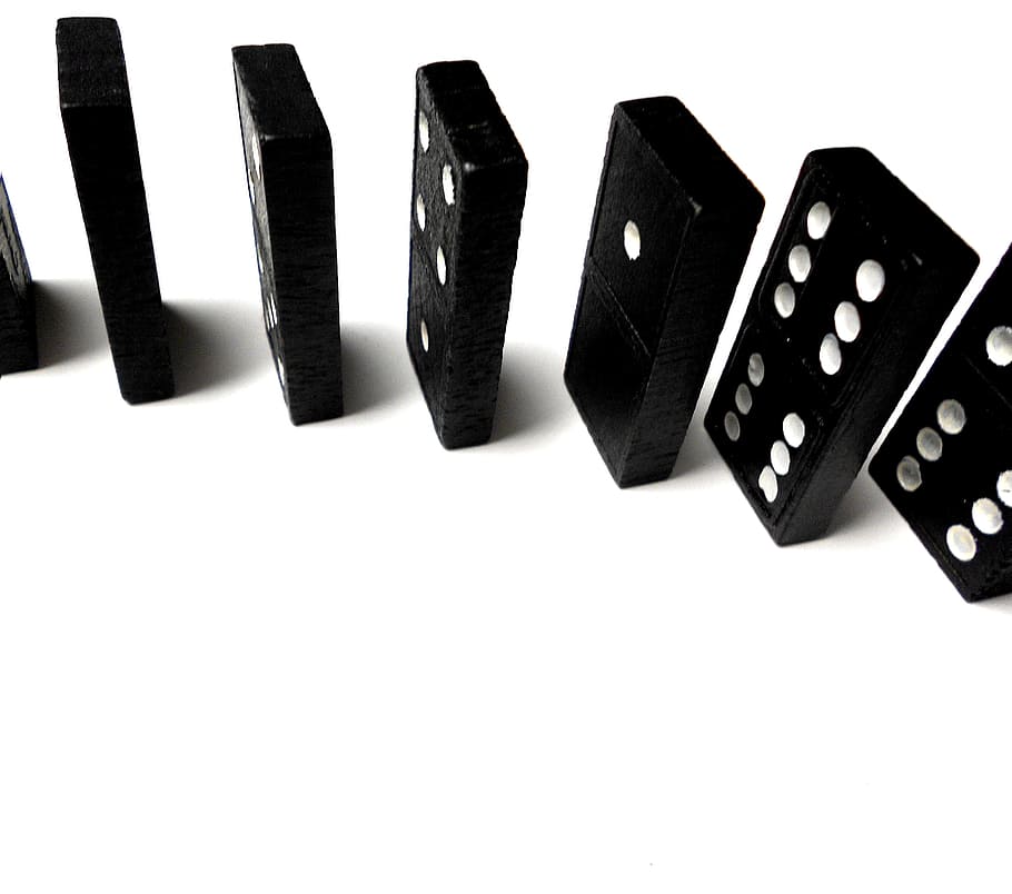 standing dominoes, Dominoes, Standing, Row, Balance, Game, black and white, playing, lined up, dots