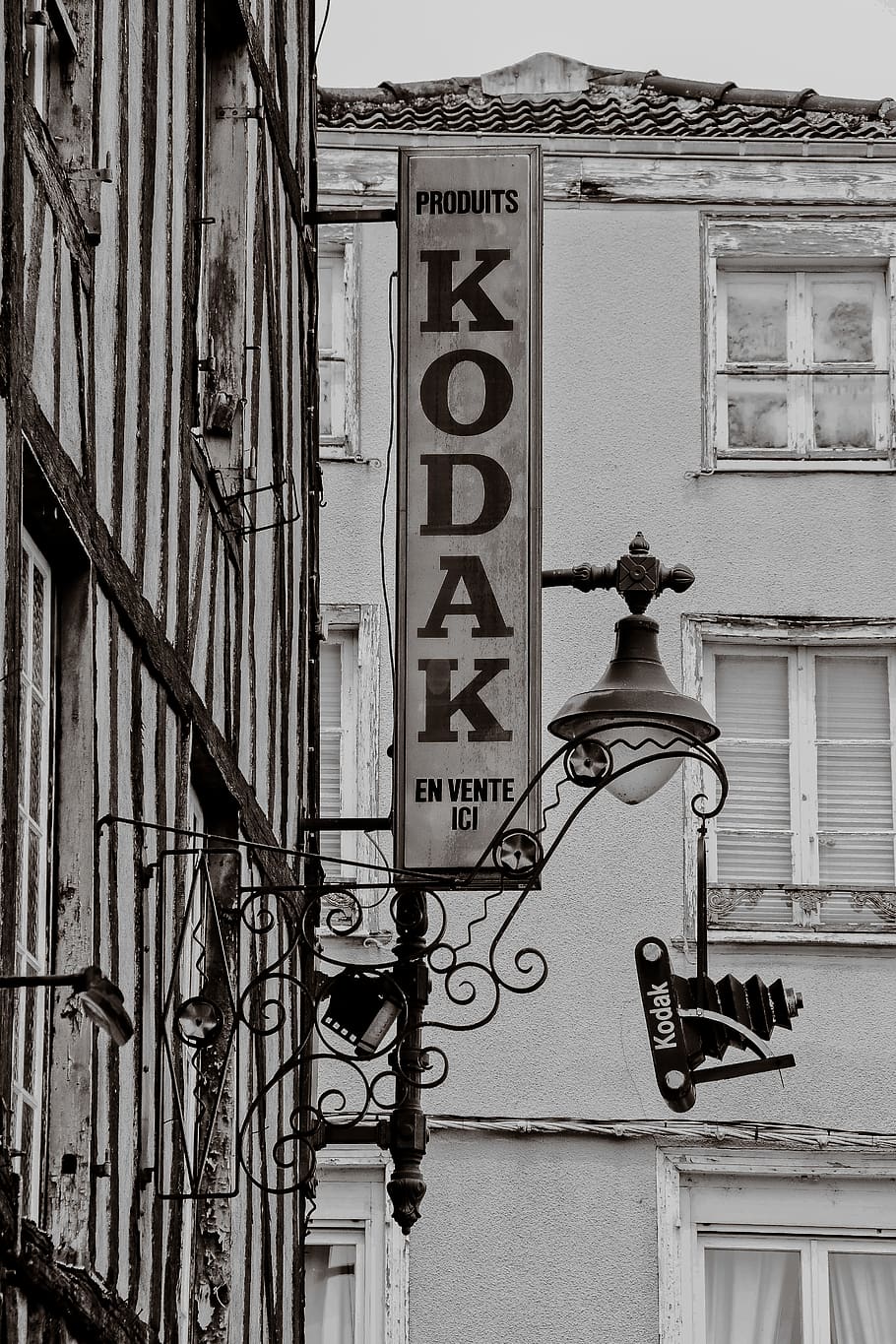 kodak, teaches, shop, photography, vintage, old, retro, camera, nostalgia, black-and-white