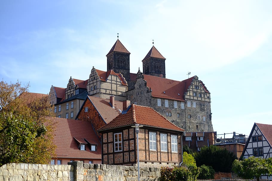 schlossberg, colegiata de st, servatii, iglesia, colegiata, st, edificio de la pluma, quedlinburg, la ciudad del patrimonio mundial de quedlinburg, sajonia-anhalt