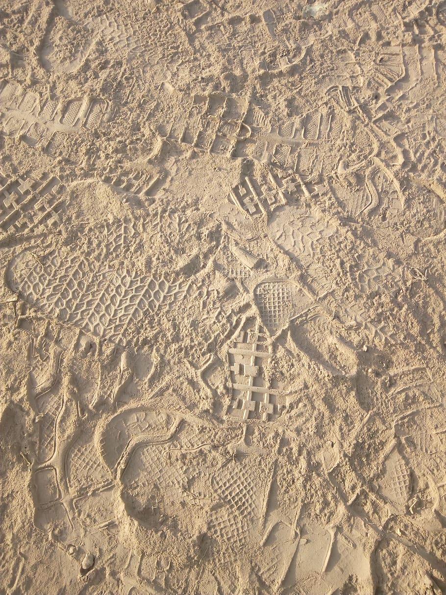 tierra, pasos, ghana, sandalias, patrones, piso, arena, patrón, playa, fotograma completo