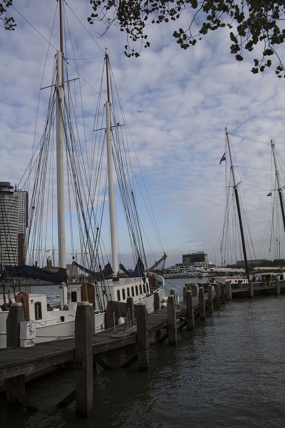 Порт нидерландов 9. Zealand Seaport Нидерланды. Роттердам море. Rotterdam корабль. Голландия Роттердам.