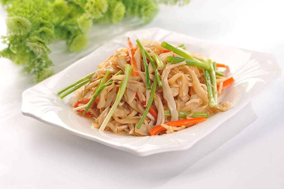 square, white, ceramic, plate, table, fried rice noodles, chives, shredded carrots, gourmet, snack