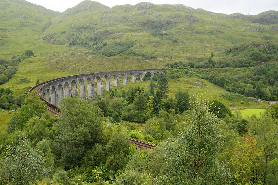 Glenfinnan, viaducto, ferrocarril, vías férreas, puente, viaducto Glenfinnan, Escocia, paisaje, tierras altas, arquitectura