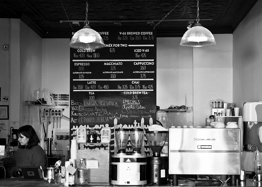 foto en escala de grises, mujer, sentado, dentro, cafetería, gris, escala, foto, negocios, establecimientos
