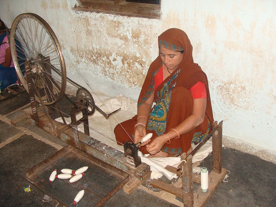 khadi, coarse cloth, garag, india, weaving, yarn making, village industry, hand loom, tradition, flag cloth