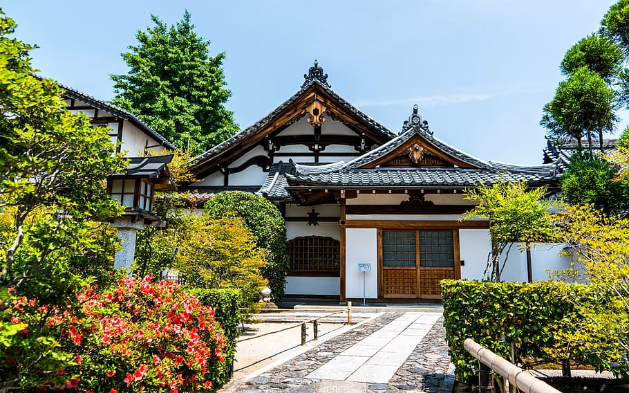 white, brown, concrete, house, daytime, japan, kyoto, arashiyama, asia, travel