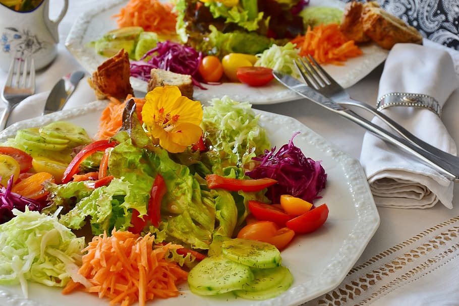 white, ceramic, plate, vegetables, salad, salad plate, cutlery, tableware, porcelain, do decorate