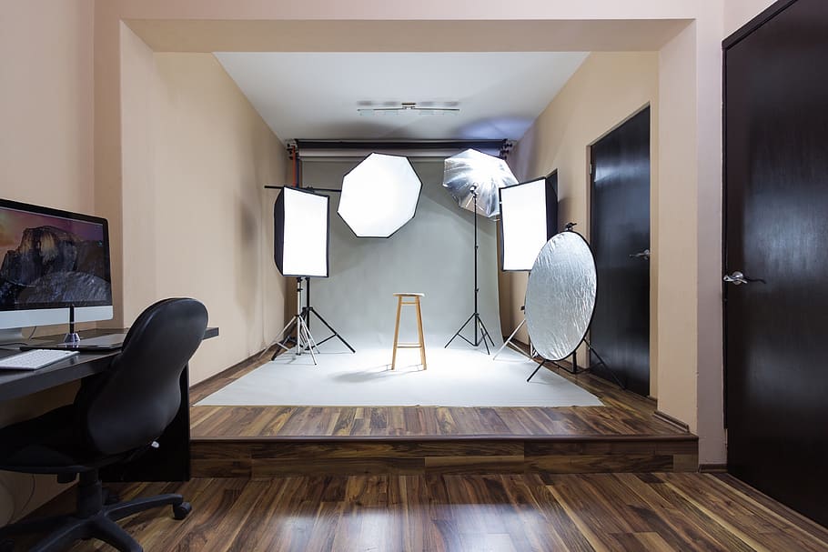 photo studio, home studio, photography, lighting, reflectors, soft box, mac, reflector, wood, chair