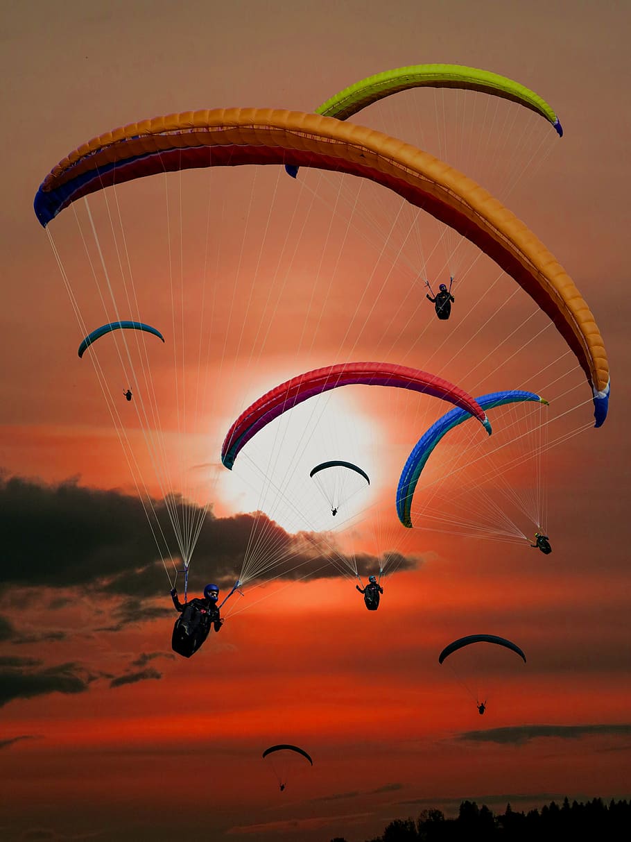 berbagai macam parasut warna, paraglider, paralayang, terbang, matahari, matahari terbenam, abendstimmung, petualang, olahraga, lampu belakang