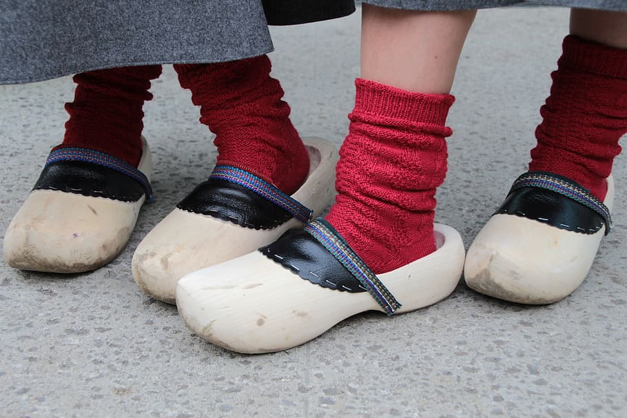 lump, wooden shoes, custom, customs, münsterland, raesfeld, footwear, socks, feet, legs