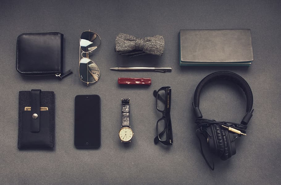 Negro, auriculares, montura, anteojos, teléfono inteligente, billetera de cuero, gadgets, oficina, equipo, iphone