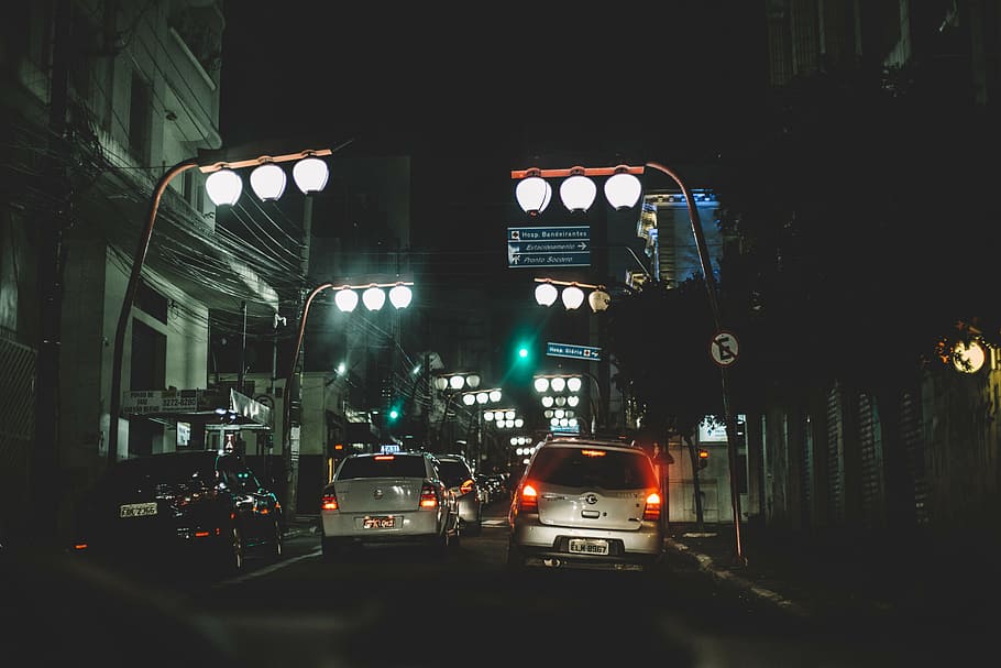 veículos, estrada, ao lado, lâmpadas de rua, período noturno, carro, veículo, transporte, rodovia, viagem