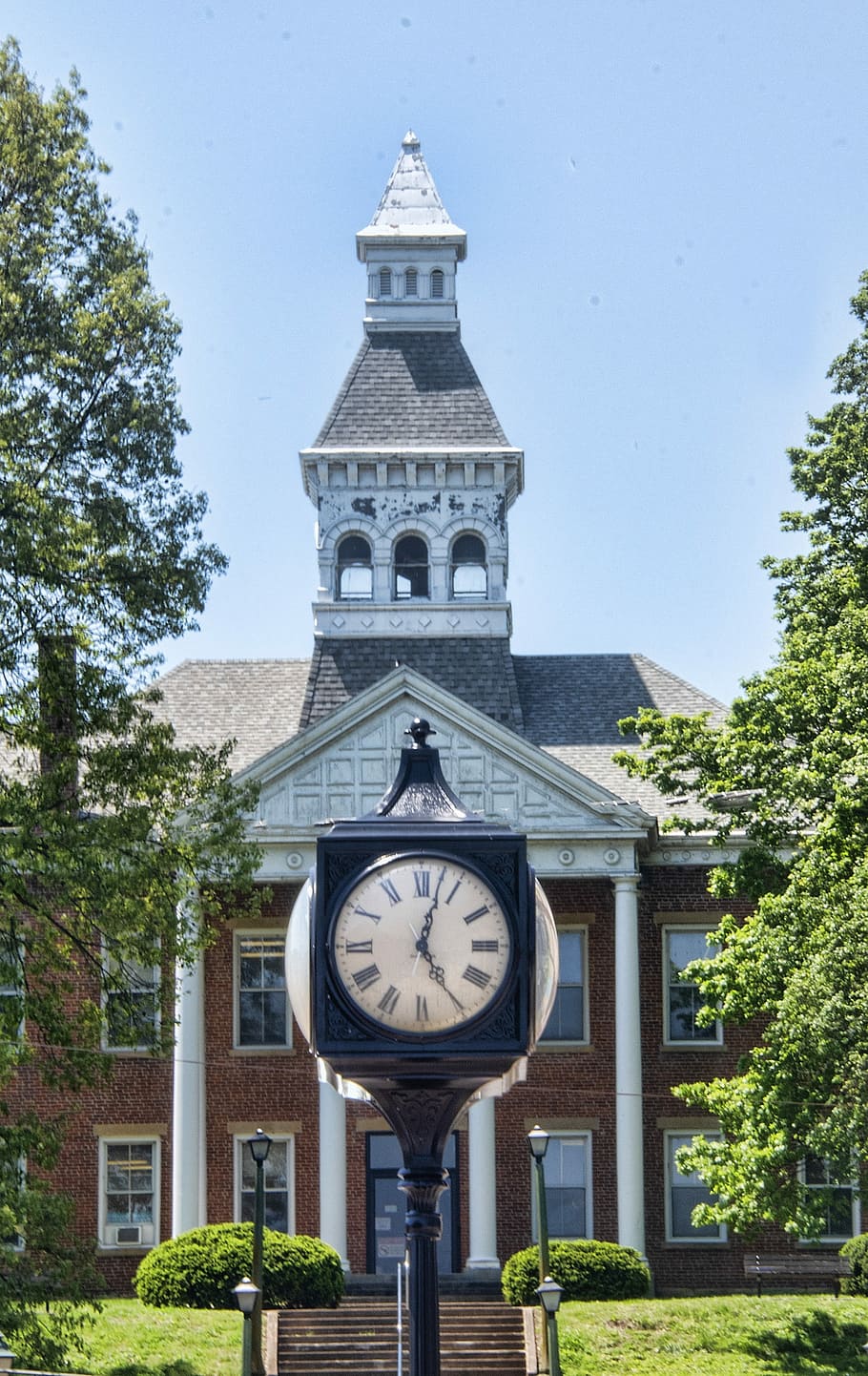 courthouse, clock, court, justice, architecture, landmark, city, historic, courtroom, business