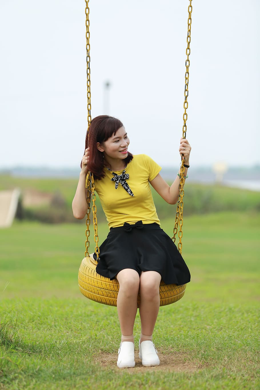 woman, leisure, girl, swing, fun, full length, one person, leisure activity, real people, sitting