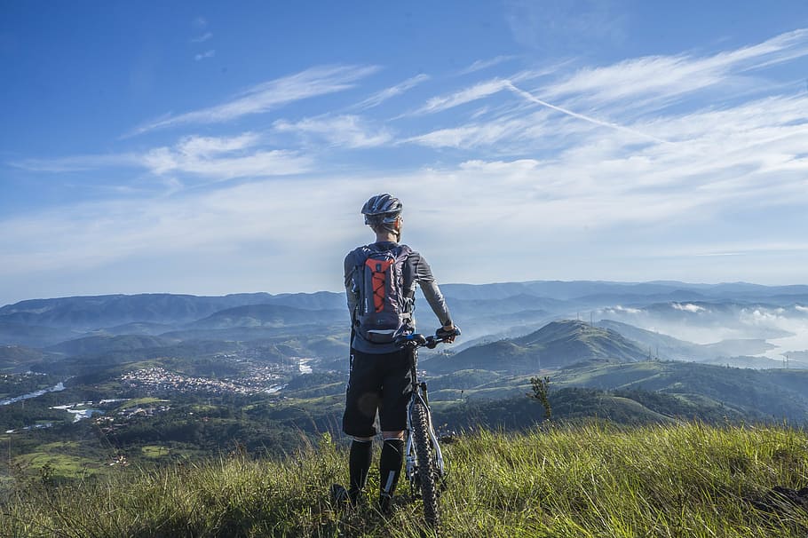 pessoa, bicicleta, em pé, cadeia de montanhas, ciclismo, trilha, esporte, sol, perspectiva, natureza