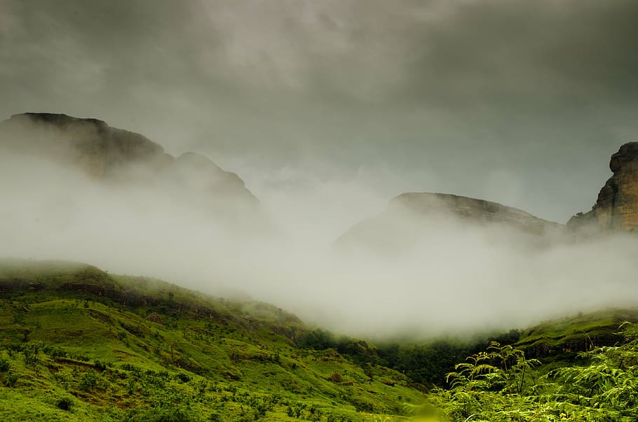 mountains, drakensberg mountains, south africa, clouds, fog, landscape, gloomy, mysterious, atmosphere, mountain