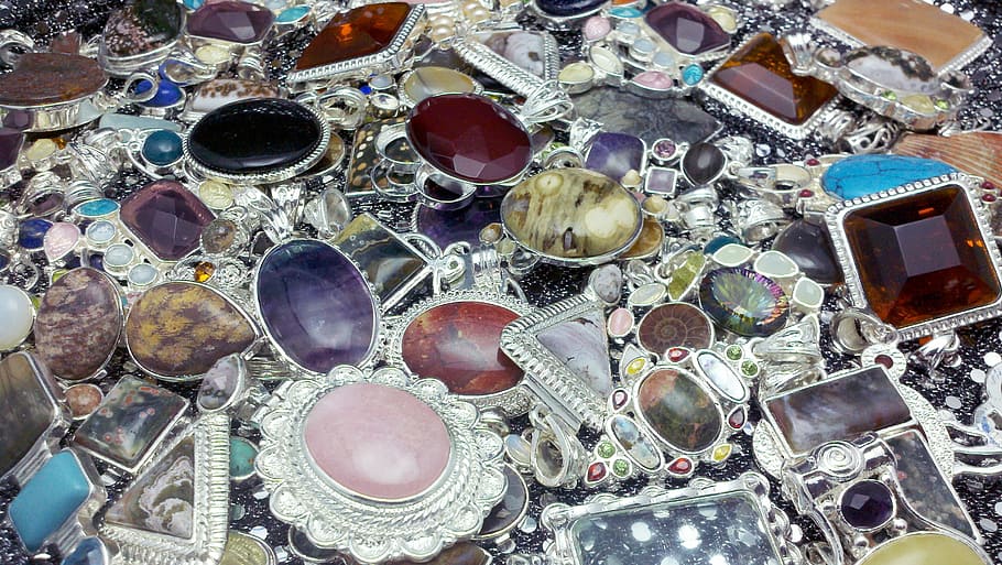 gemstones, pendants, jewelry, jewellery, jewels, stone, natural, pink, quartz, crystals