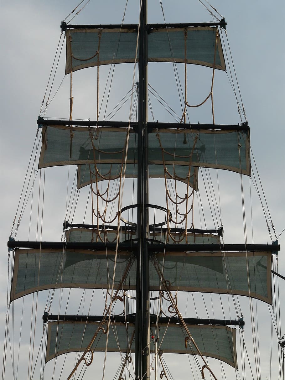 sail, ship, sailing vessel, hoist, hoisted, rigging, good standing, running well, masts, cordage