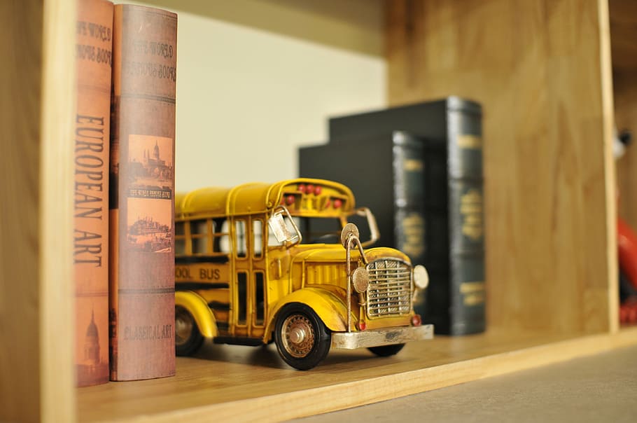 yellow, school, bus, die-cast, metal, scale, model, bookshelf, toy, school bus