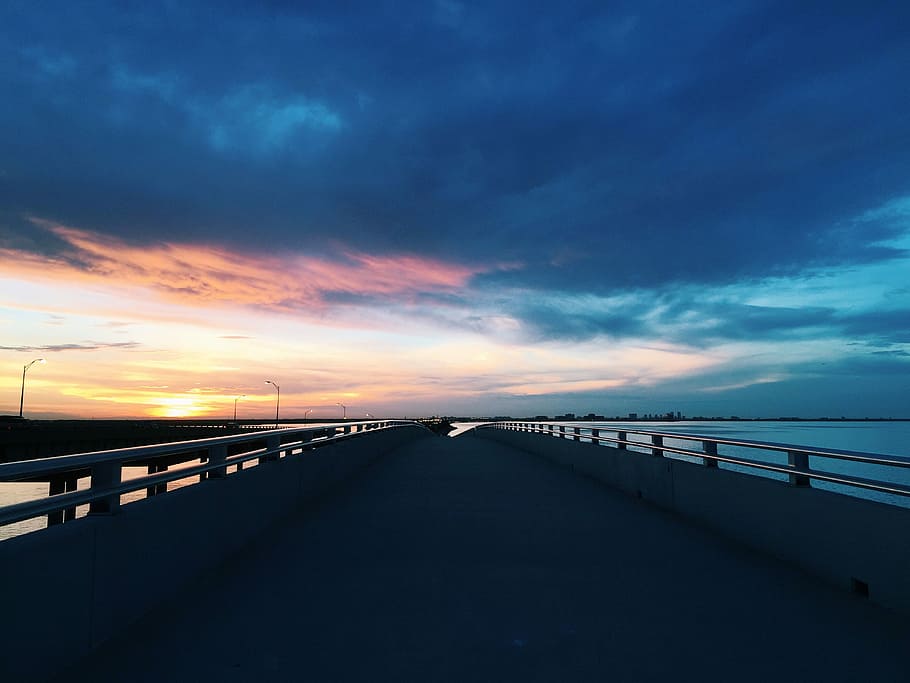 Matahari Terbenam, Jembatan, Teluk, Tampa, Florida, awan, senja, foto, domain publik, jembatan - Struktur Buatan Manusia