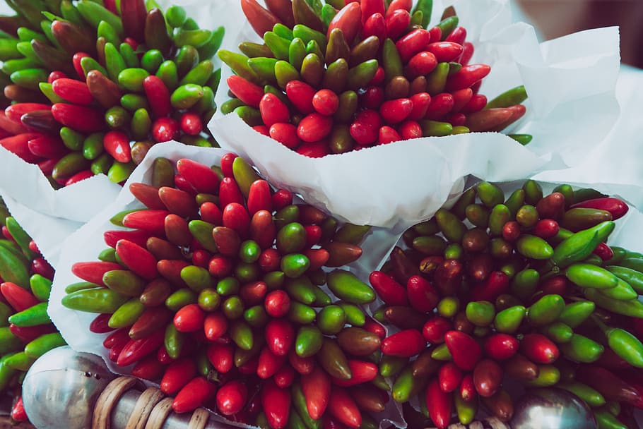 chili, chilli pepper, peppers, market, vegetables, market stall, detail, food, sharp, red