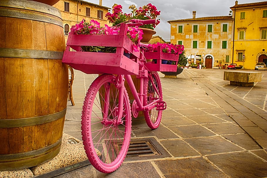 pink, bicycle park, wooden, barrel, Bicycle, Botte, Giro D'Italia, rosa, the giro d'italia, flowers