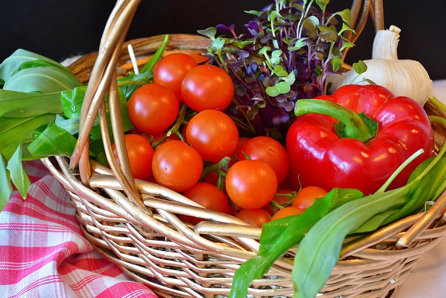 vegetables in basket, vegetables, basket, purchasing, market, farmers local market, tomatoes, cress, sango radish cress, paprika