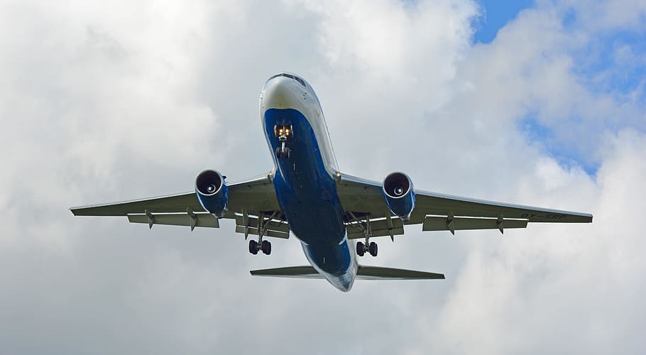 飛行, 青, 白, 旅客機, ジェット, 航空機, 開始, 離陸, 着陸, 旅客輸送