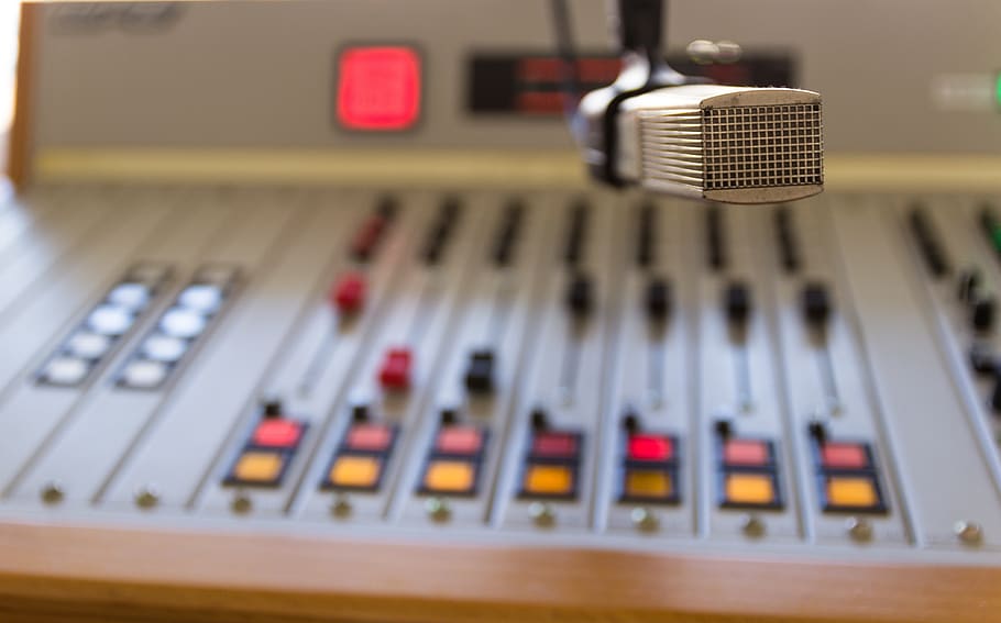 radio, microphone, mixer, audio, studio, sound, media, sing, voice, podcast